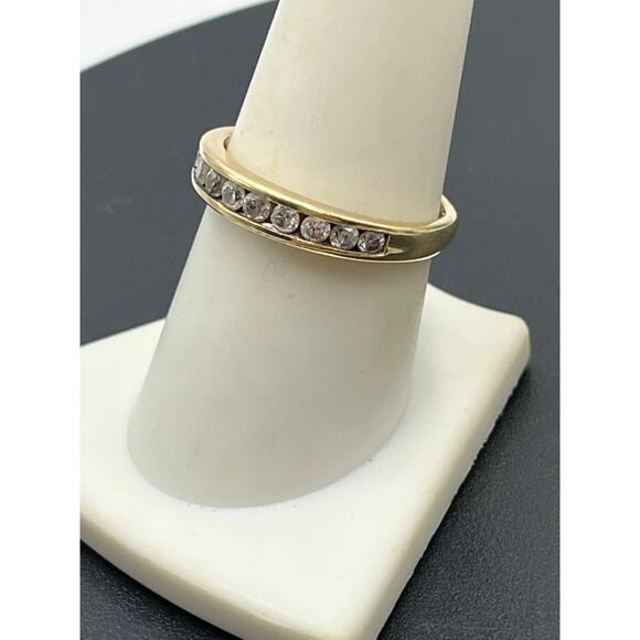 Vintage 14K Gold Designer Diamond
Wedding Band Ring 1/2 TW Sz
8.5 Channel Set - Picture 4 of 16